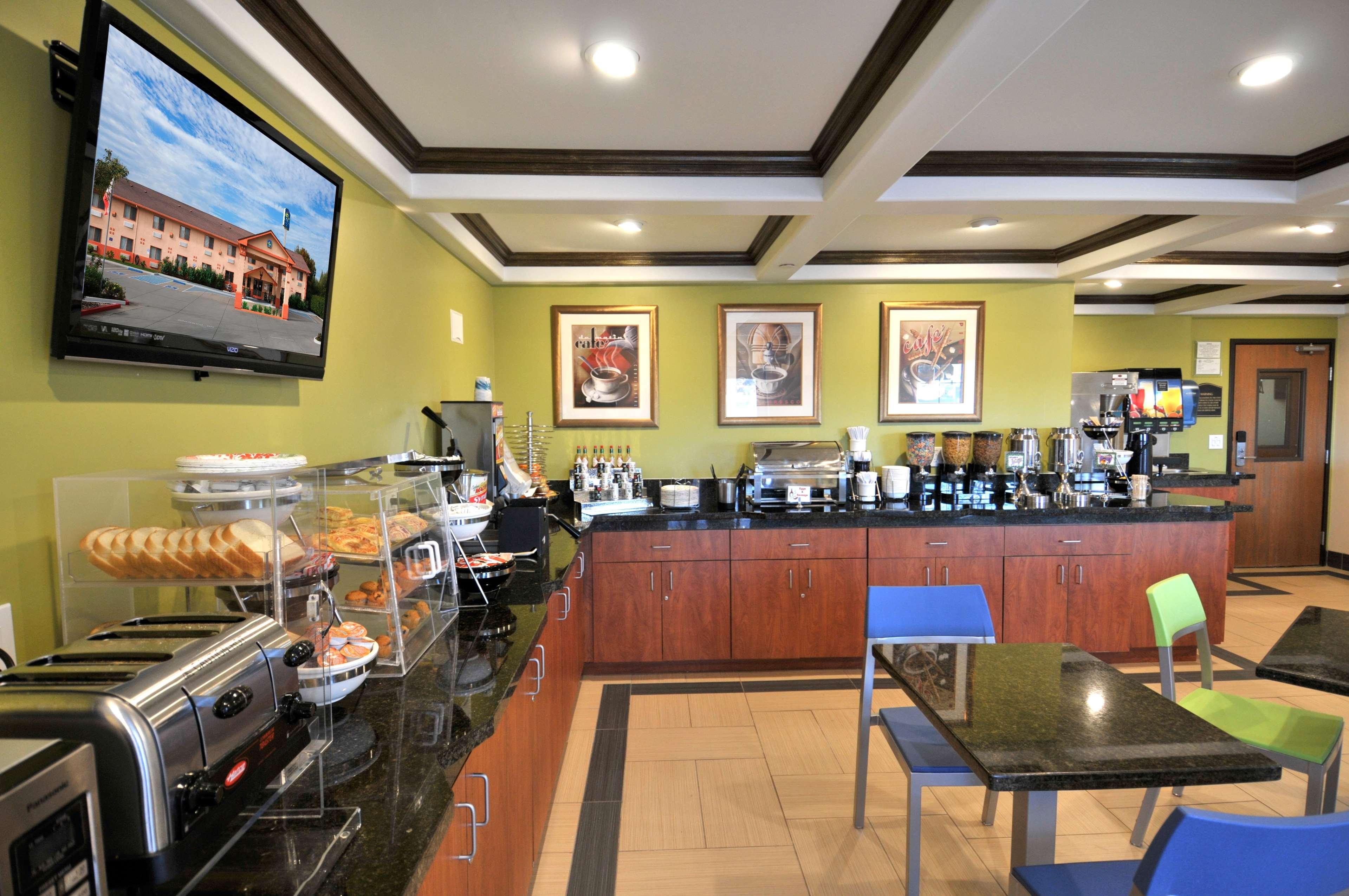 Best Western Antelope Inn & Suites Red Bluff Luaran gambar